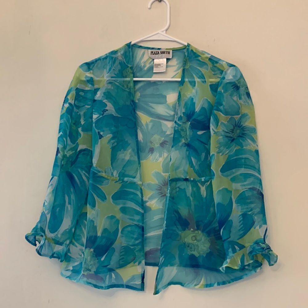 Plaza South blue, green floral open cover up Size 6 Length 22”